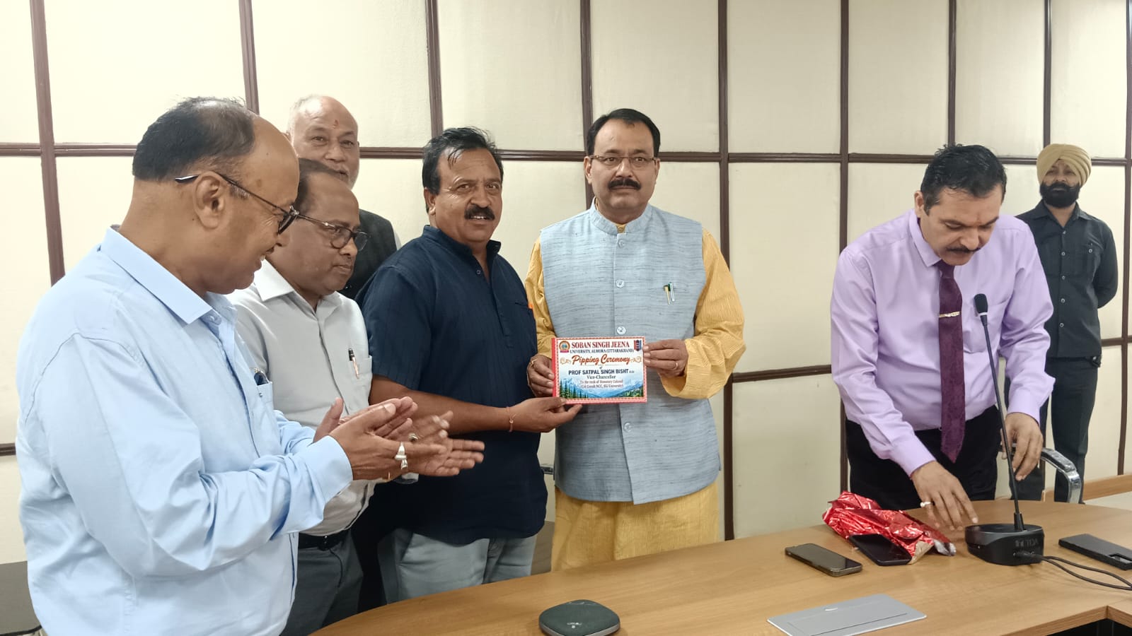 कुलपति प्रो सतपाल सिंह बिष्ट के  कार्यकाल पूर्ण होने के अवसर पर दी गयी विदाई